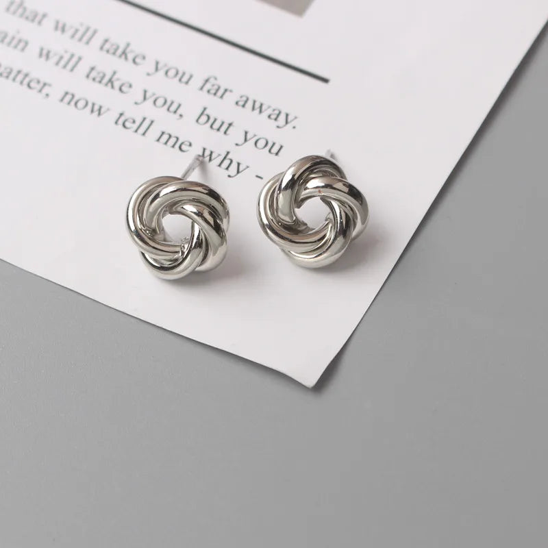 Panqureli® Kleine goldfarbene Metall-Ohrstecker für Damen mit gedrehtem rundem Design – außergewöhnlicher Modeschmuck