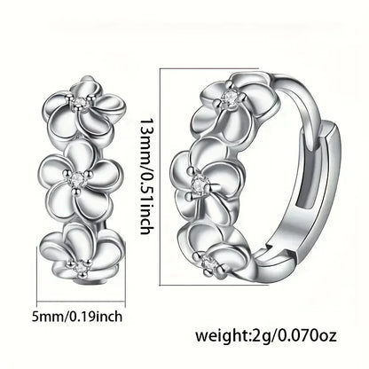 Panqureli® Elegante Creolen aus 925er Sterlingsilber mit Kamelienmuster – zartes Geschenk für Damen und Mädchen, passend für Alltag und Freizeit