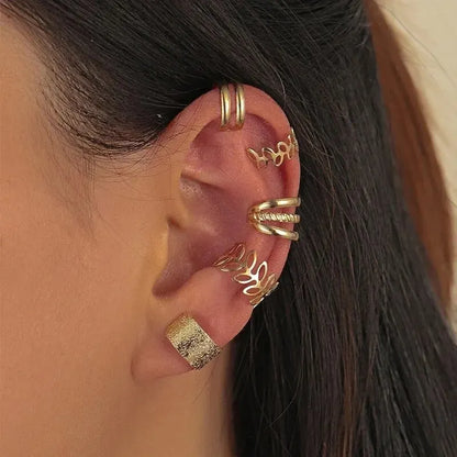 Panqureli® 5-teiliges Set silberfarbener Ohrclips mit Blattmotiv für Damen und Herren – schlichte C-förmige Ear Cuffs ohne Ohrloch