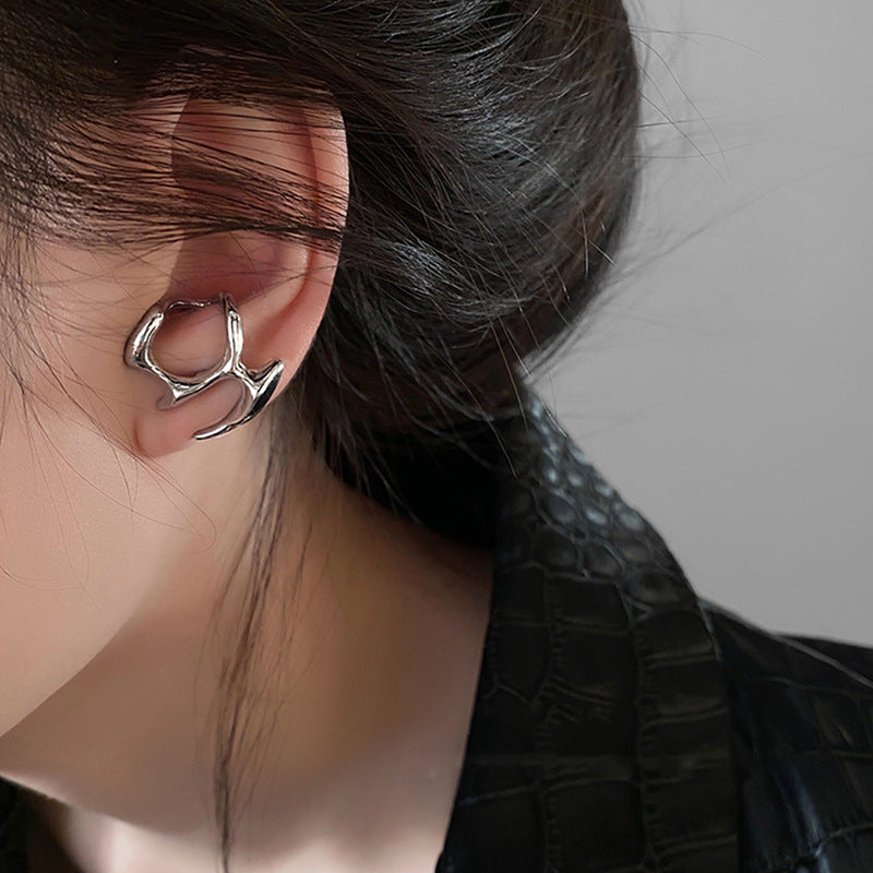 Panqureli® Unregelmäßige silberfarbene Ohrringe in fließender Optik im Y2K-Stil – geometrischer Hip-Hop- und Punk-Ohrschmuck für Damen und Mädchen, Trend 2024