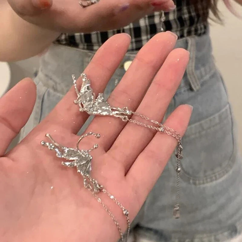 Panqureli® Unregelmäßige silberfarbene Ohrringe in fließender Optik im Y2K-Stil – geometrischer Hip-Hop- und Punk-Ohrschmuck für Damen und Mädchen, Trend 2024