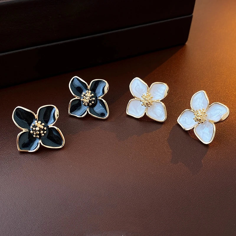 Panqureli® Hibiskus-Blüten-Ohrstecker mit Glasur 2025 für Damen und Mädchen – romantischer französischer und koreanischer Vintage-Stil für Hochzeiten