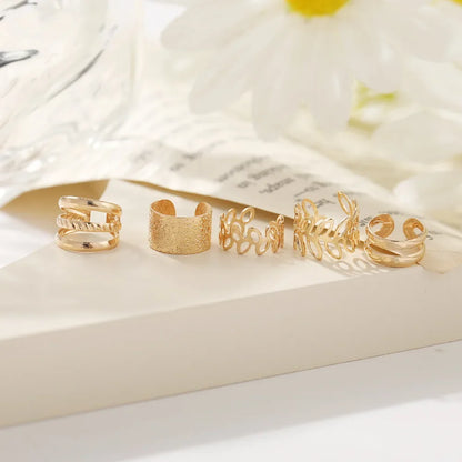 Panqureli® 5-teiliges Set silberfarbener Ohrclips mit Blattmotiv für Damen und Herren – schlichte C-förmige Ear Cuffs ohne Ohrloch