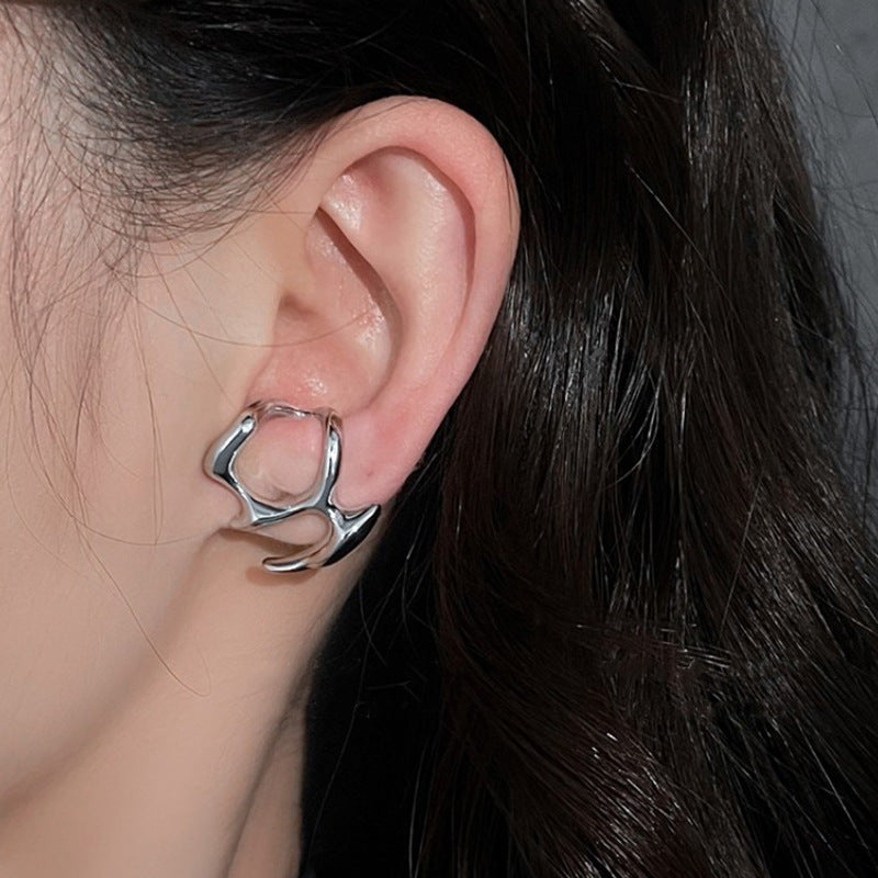 Panqureli® Unregelmäßige silberfarbene Ohrringe in fließender Optik im Y2K-Stil – geometrischer Hip-Hop- und Punk-Ohrschmuck für Damen und Mädchen, Trend 2024